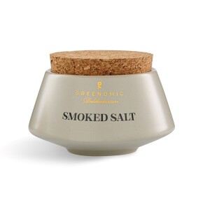 Greenomic Smoked Salt – Edles Rauchsalz im handgefertigten Keramiktopf Rauchige Gourmet-Würze trifft auf außergewöhnliches Design Das Greenomic Smoked Salt vereint feinste Würzkunst mit exklusiver Handwerkskunst und anspruchsvollem Design. Das aromatische Rauchsalz verleiht Speisen eine charakterist